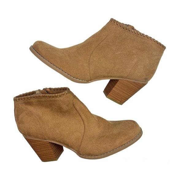 DV Dolce Vita Ankle Booties Size 9.5 Faux Suede Zip Up Boots Block Heel Tan - Picture 1 of 8